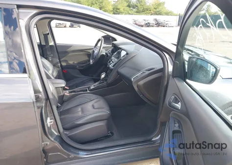 2016 Ford Focus Titanium from USA, damaged, VIN 1FADP3N26GL239589